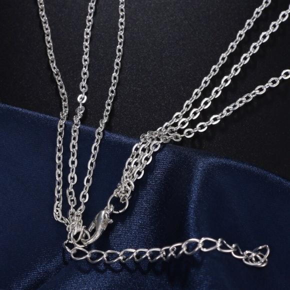 3/$30 Silver 3 Layered Necklace Leaf Feather Boho - Picture 3 of 4